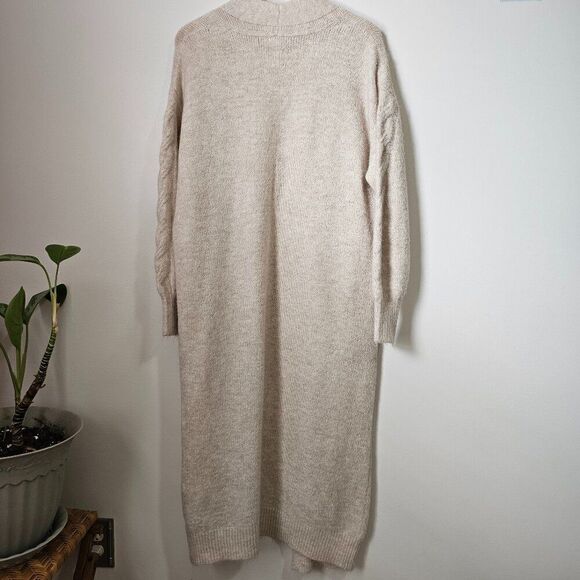 NEVER WORN LEITH CABLE KNIT COZY DUSTER / LONG OATMEAL CARDIGAN SIZE MEDIUM - Picture 2 of 16